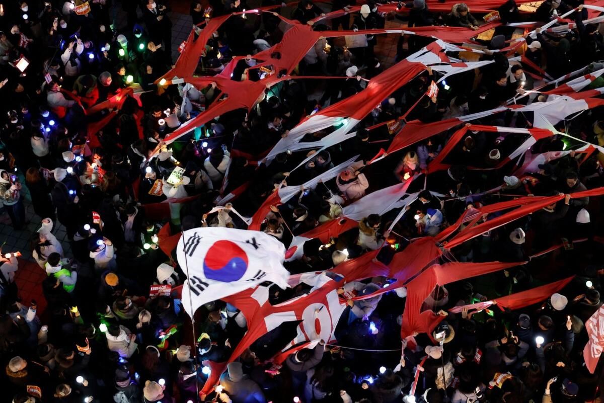 K-Pop ışık çubukları Güney Kore'de görevden alma protestolarını ateşledi