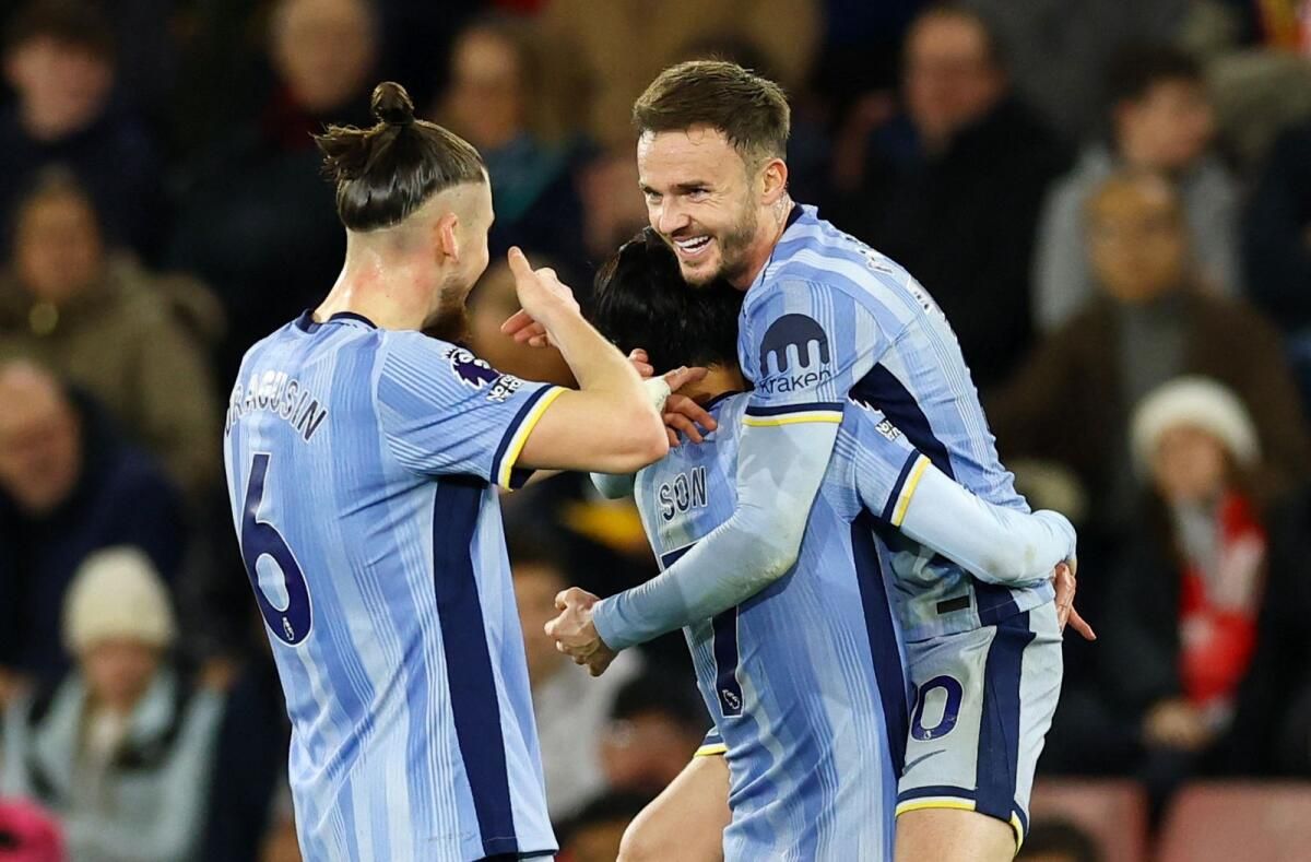 Tottenham, Southampton'u Yenerek İlk Yarıda Beş Gol Attı