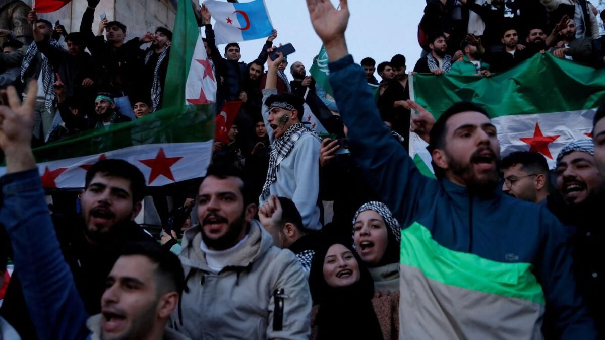 Bakan, Türkiye'nin Suriyeli Göçmenlerin Güvenli Bir Şekilde Eve Dönmesi için Çalışacağını Söyledi