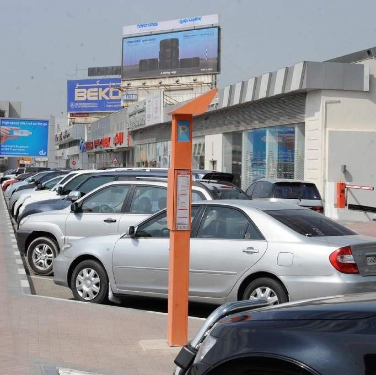 Yeni Yıl 2025: Dubai, 1 Ocak'ta Halka Açık Ücretsiz Otoparkı Duyurdu