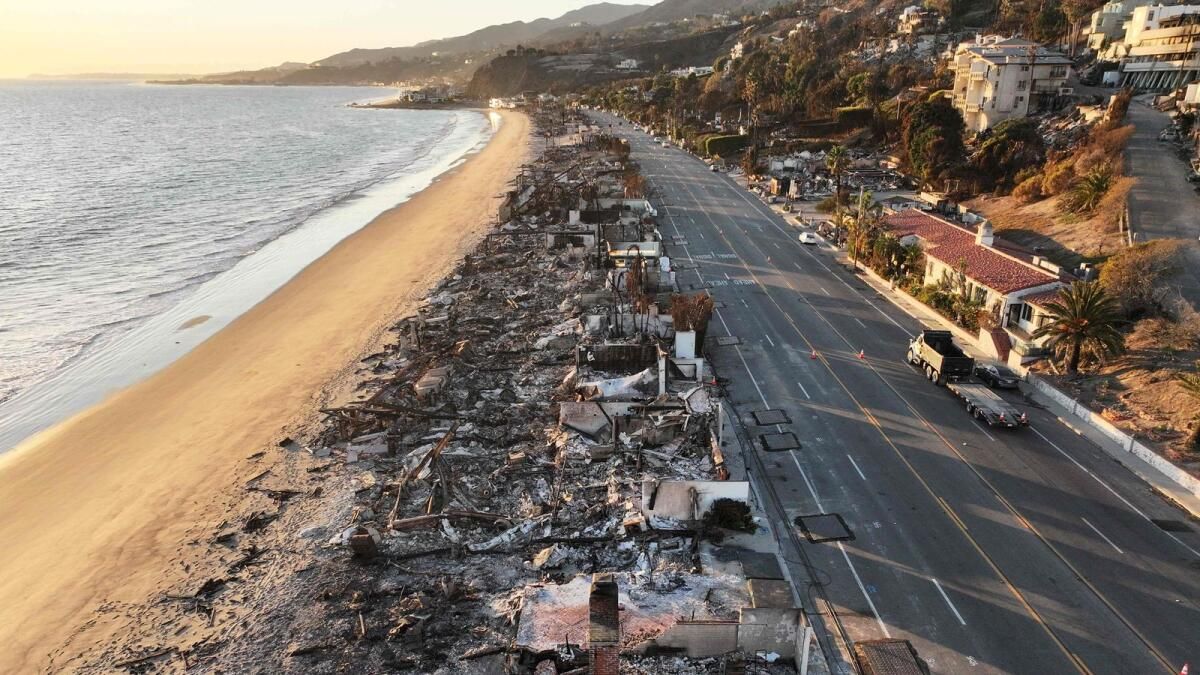 Yangına Dayanıklı Ev, Los Angeles'ı Yeniden İnşa Etme Dersleri Veriyor