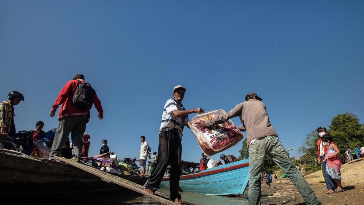 Myanmar Cuntası Hava Saldırısı 15 Sivili Öldürdü: Etnik İsyancı Grup
