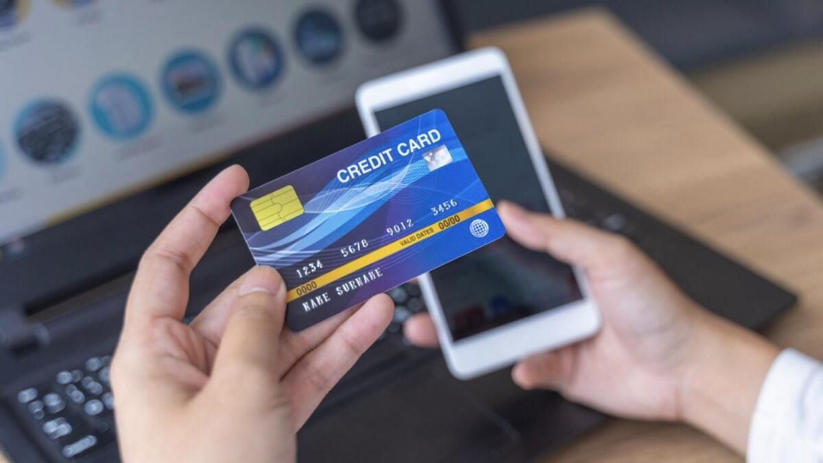 Bazı BAE Çalışanlarının Bankacılık Hizmetleri için Artık Maaş Sertifikasına İhtiyacı Yok