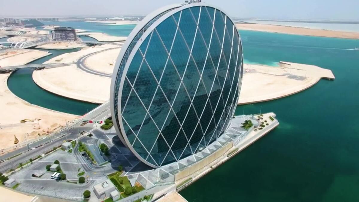 Aldar, Dönüm Noktası İşleminde 1 Milyar Dolarlık Hibrit Banknot Çıkardı