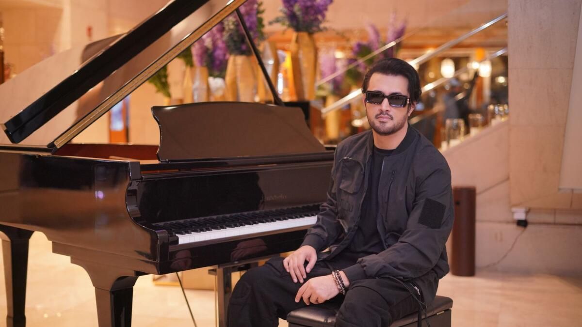 Atif Aslam ile Sahne almak ister misiniz? Pakistanlı Şarkıcı Dubai Konseri Öncesinde 'Sürprizlerle' Dalga Geçiyor