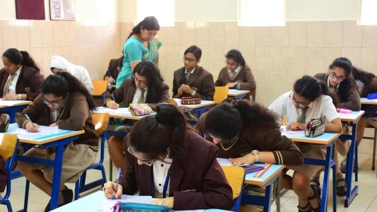 BAE Cbse Sınavları 2025: Kurul Notlarının %40'ı Dahili Değerlendirmelerden mi Gelecek?