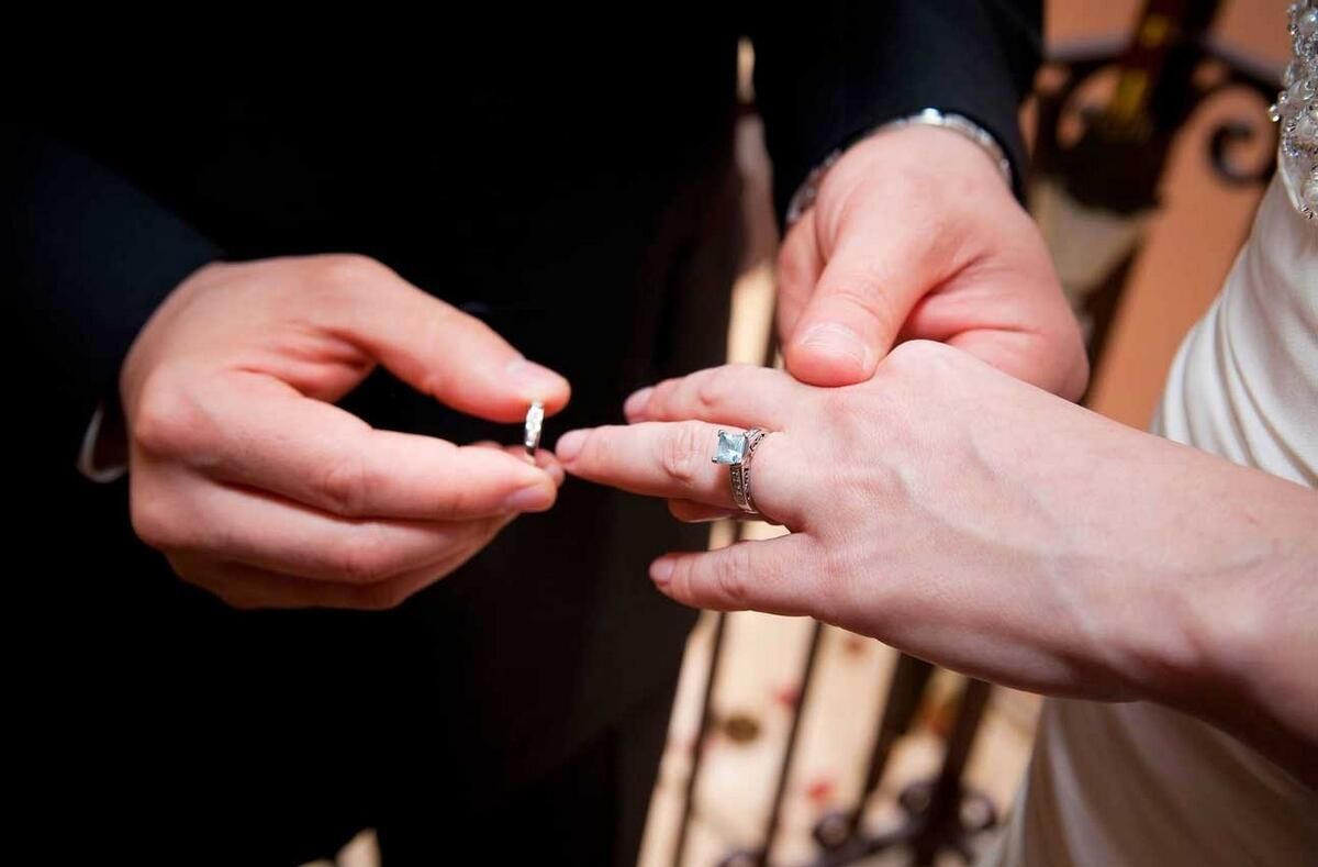 BAE: Gayrimüslimlerin Dubai'de Nasıl Evlenebileceğine Dair Adım Adım Kılavuz