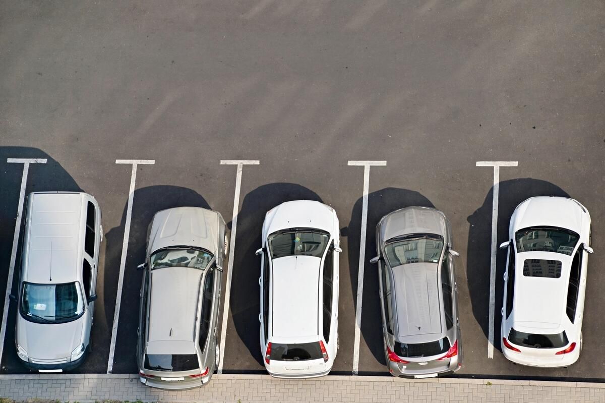 Birleşik Arap Emirlikleri: Akıllı Ücretli Otopark Hizmeti Artık Sharjah'ta Faaliyet Gösteriyor