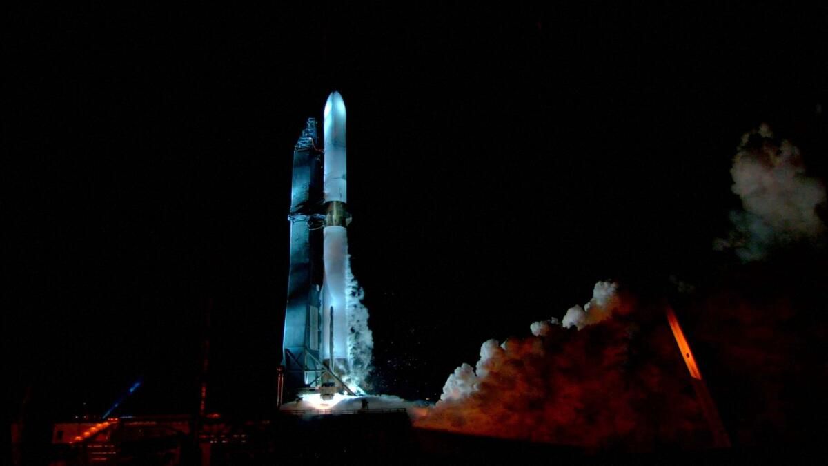Bezos'un Blue Origin'i İlk Yörünge Lansmanı için Cuma Günü Hedefliyor