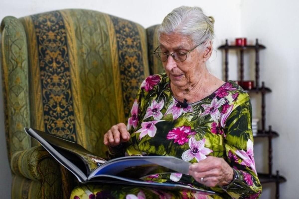 BAE: Uzak Bölgelerdeki Kadınlara Yardım Eden Ebe, Yaklaşık 60 Yıllık Hizmetin Ardından Vefat Etti