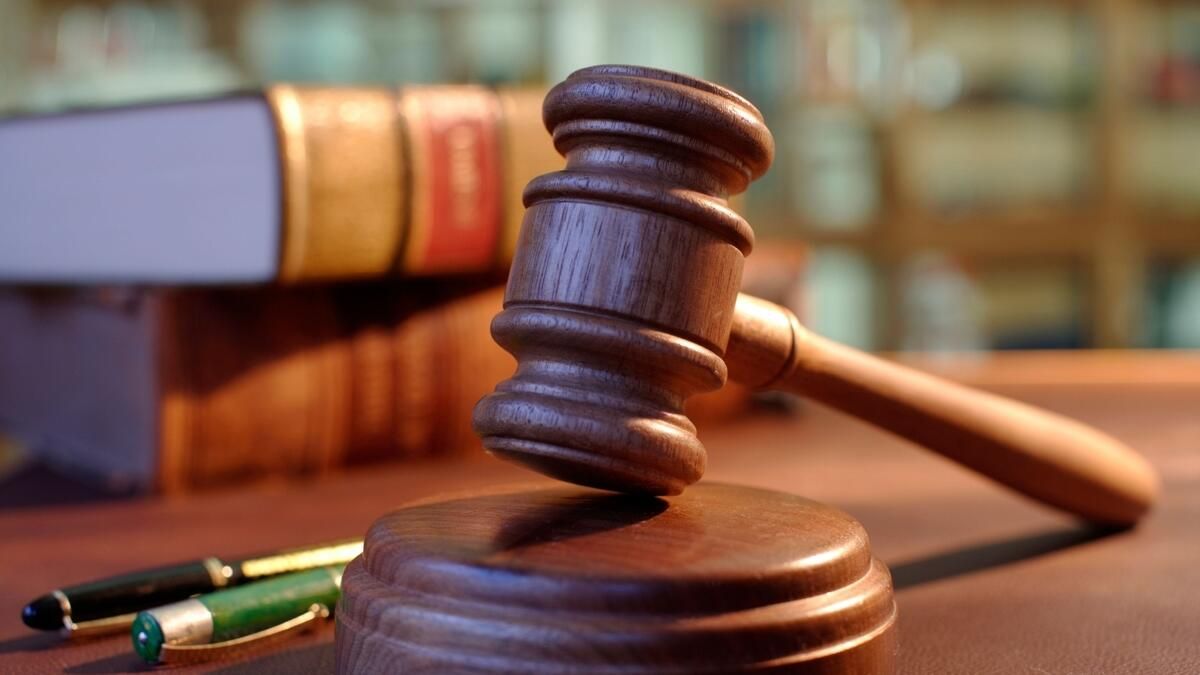 Dubai Mahkemesi, Kliniğin Borçlarını ve Ödenmemiş Maaşlarını Ödemek için Tıbbi Ekipman Açık Artırmasına Karar Verdi