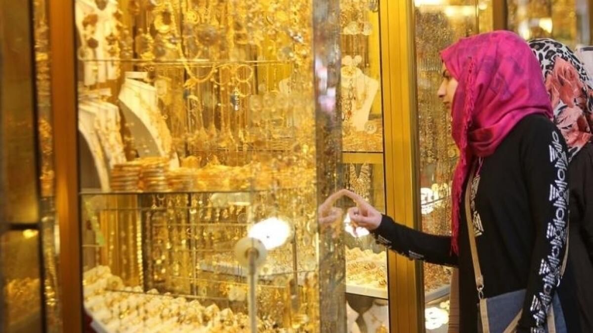 Dubai: Pazartesi Günü Erken Ticarette Altın Fiyatları Düştü