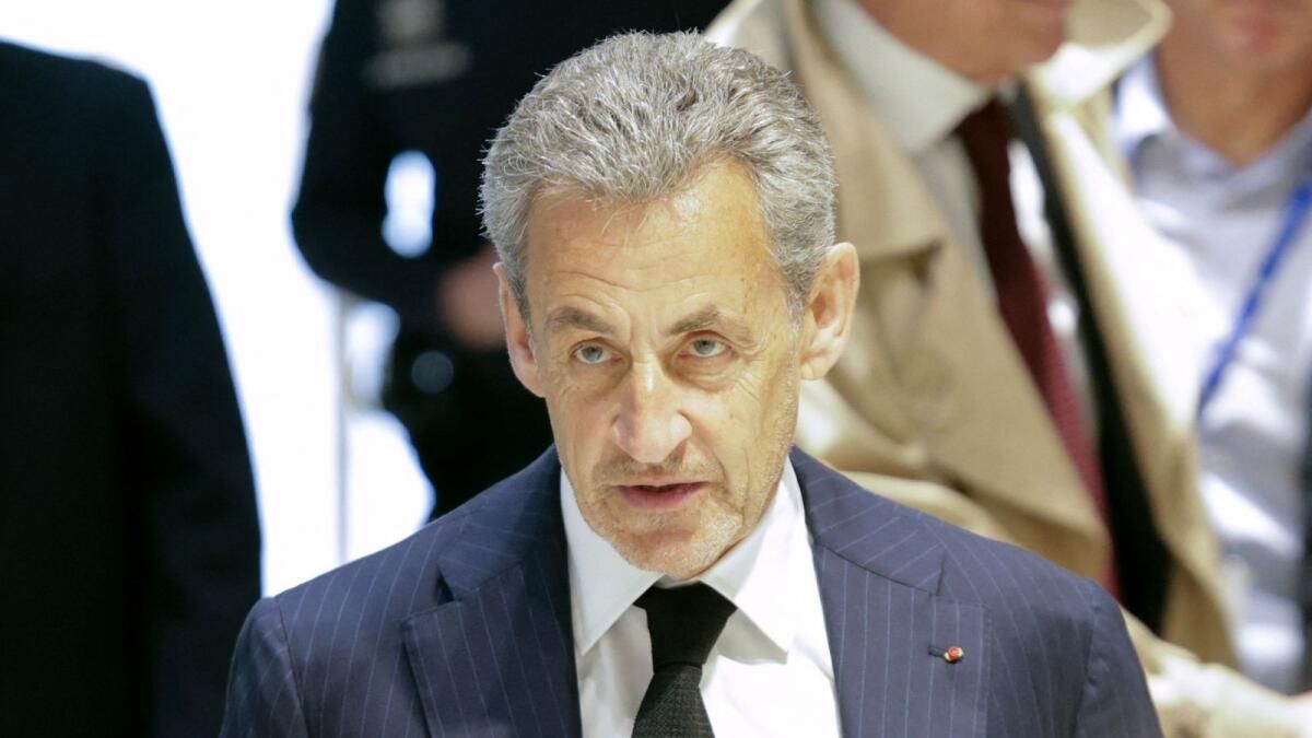 Eski Fransa Cumhurbaşkanı Sarkozy, Kaddafi'nin Finansman Anlaşması İddiasıyla Yargılanıyor