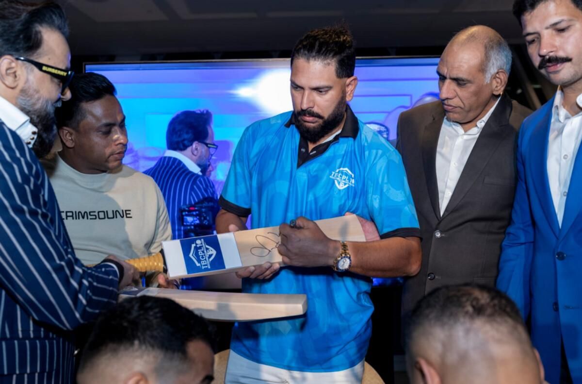 Hintli Efsane Yuvraj Singh, Tenis Topu Turnuvasını Tanıtmak için Dubai'de