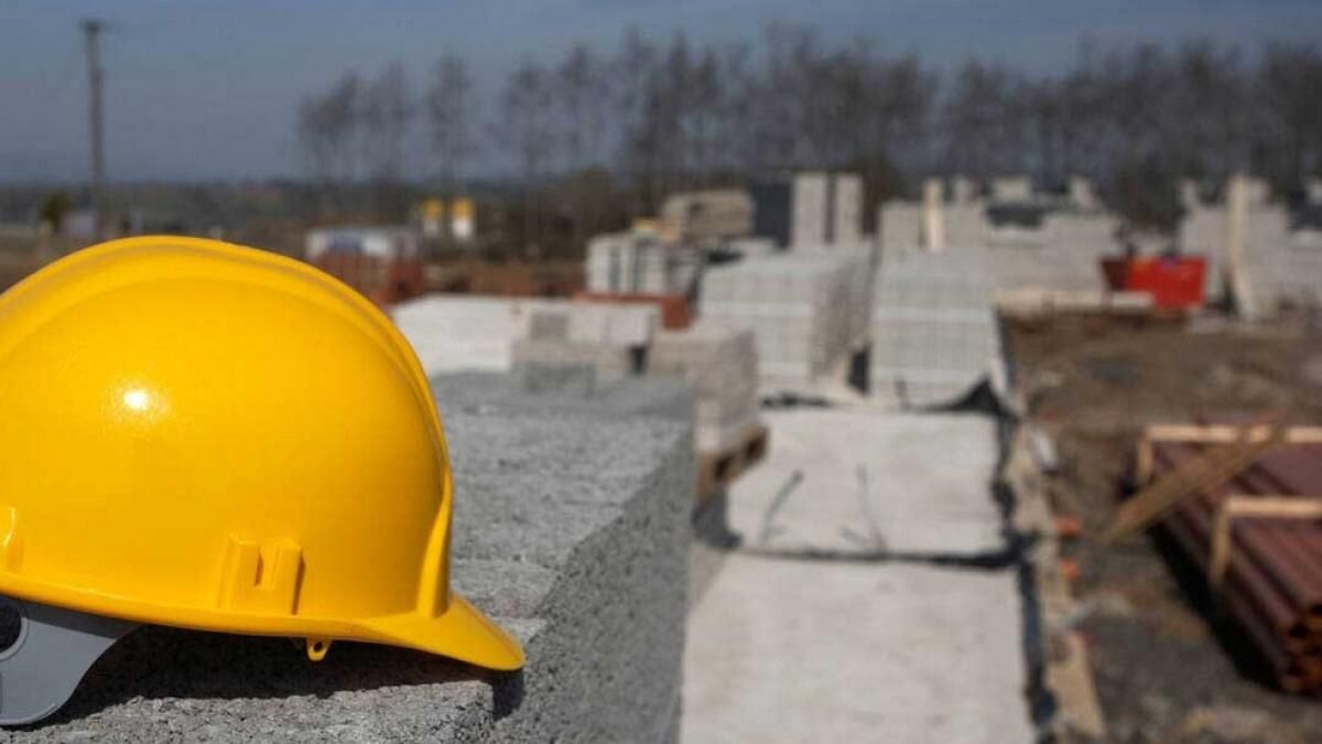 Sharjah Hükümdarı, Vatandaşlar için Bitmemiş 70 Evi Tamir Etmek için 15 Milyon Dh'lik Bütçeyi Onayladı