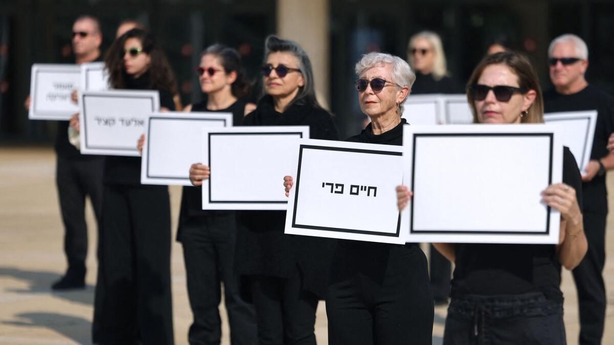 Gazze'de Ateşkes: Hamas Cumartesi Günü Serbest Bırakılacak 3 İsrailli Rehinenin İsimlerini Açıkladı