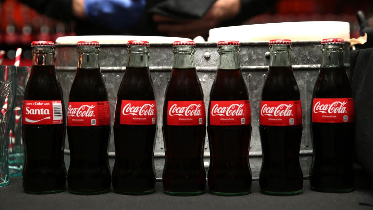 Birleşik Arap Emirlikleri: Coca-Cola'nın İçilmesi 'Güvenli', Otorite Avrupa Hatırlamalarının Ortasında Doğruladı