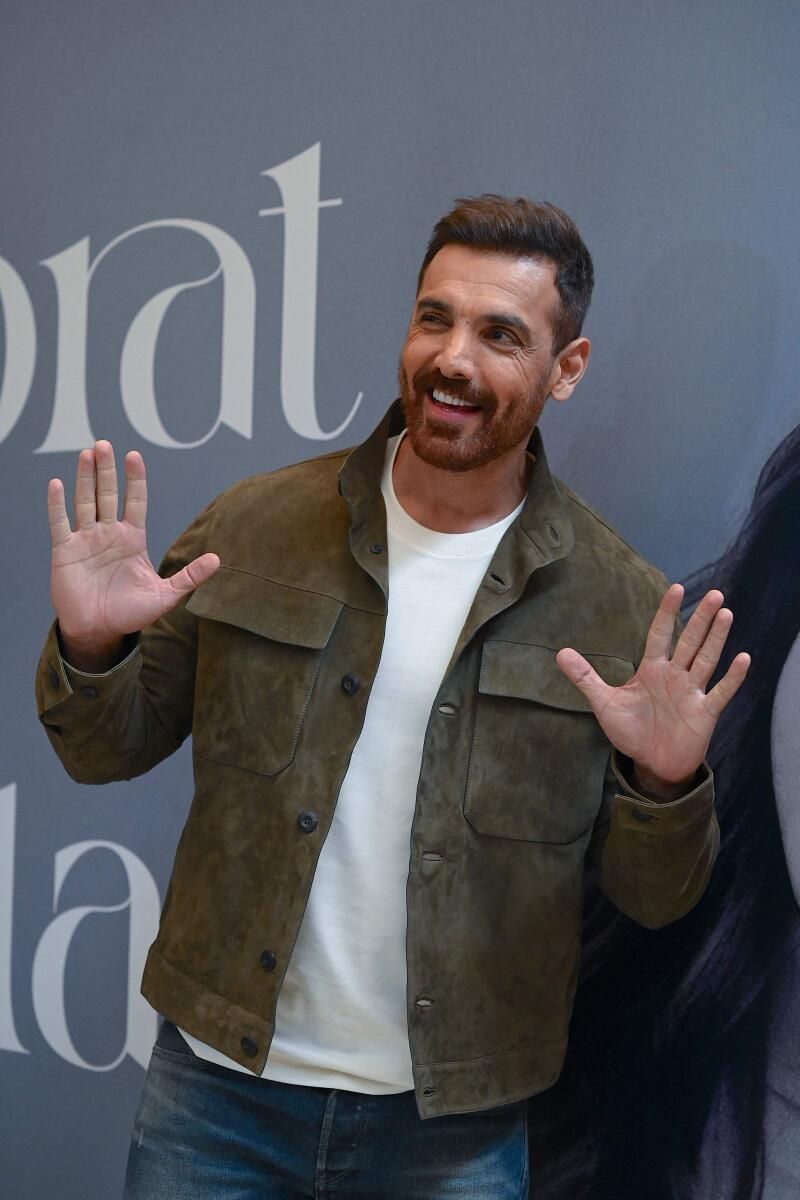 Hayatta Çok Disiplinli Olun: John Abraham'ın Öğrencilere Tavsiyesi