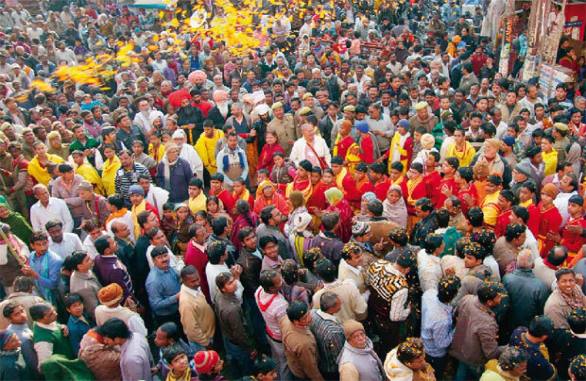 Hintli Hindu Hacıları, Kumbh Mela Sırasındaki En Büyük Toplantının Önüne Geçiyor
