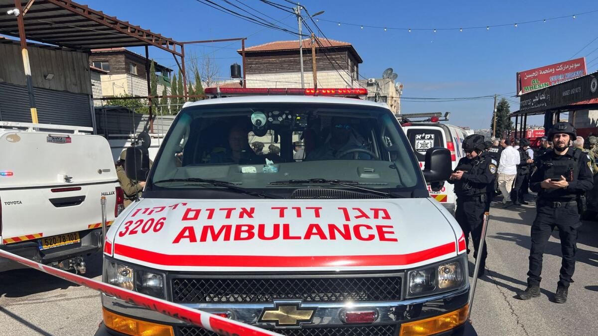İsrail Sağlık Görevlileri ve Ordusu, Batı Şeria'da Araçlara Ateş Açan 3 Kişinin Öldüğünü Söyledi