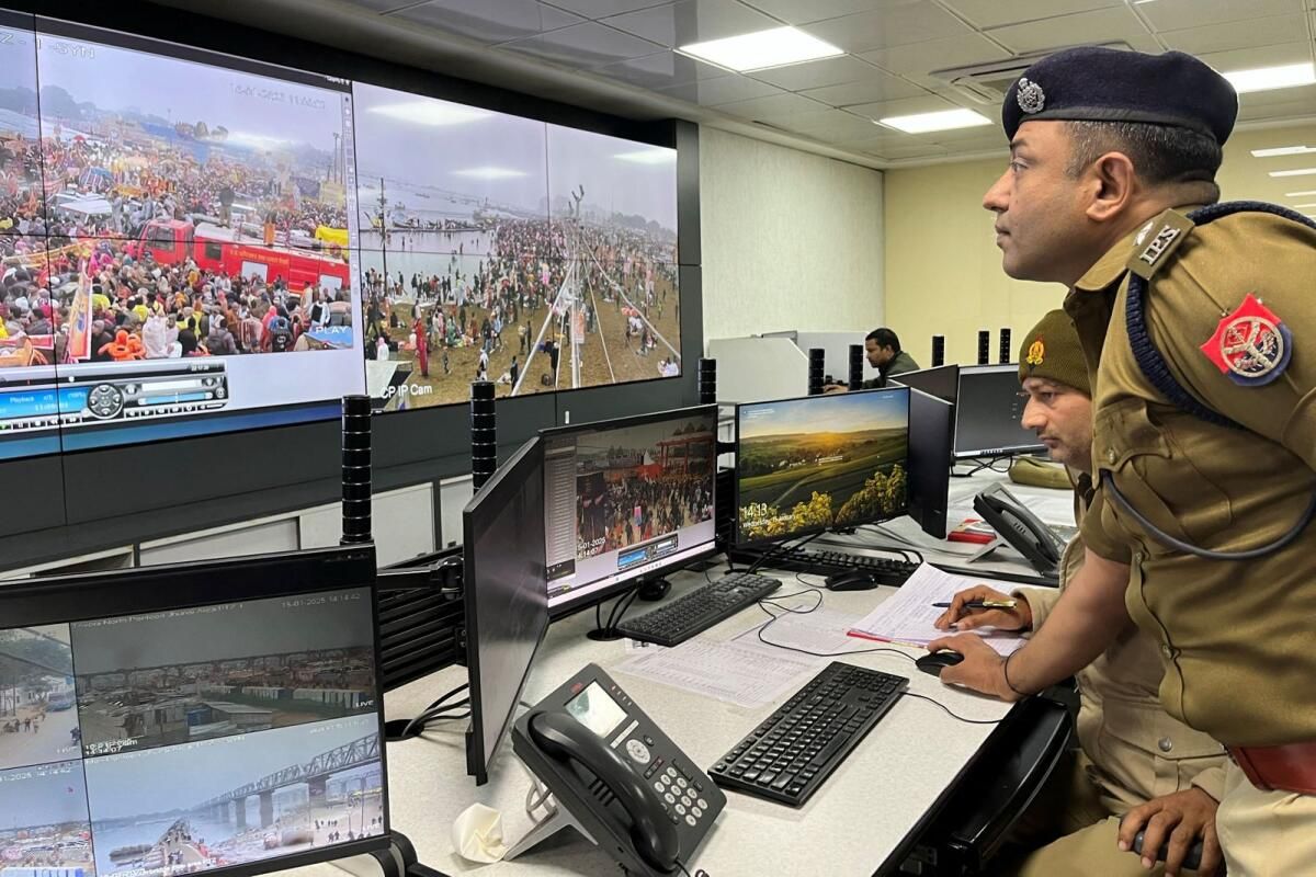 Hindistan'ın Dev Hindu Festivalindeki Kutsal Dalışlar Meydan Okumayla Geliyor