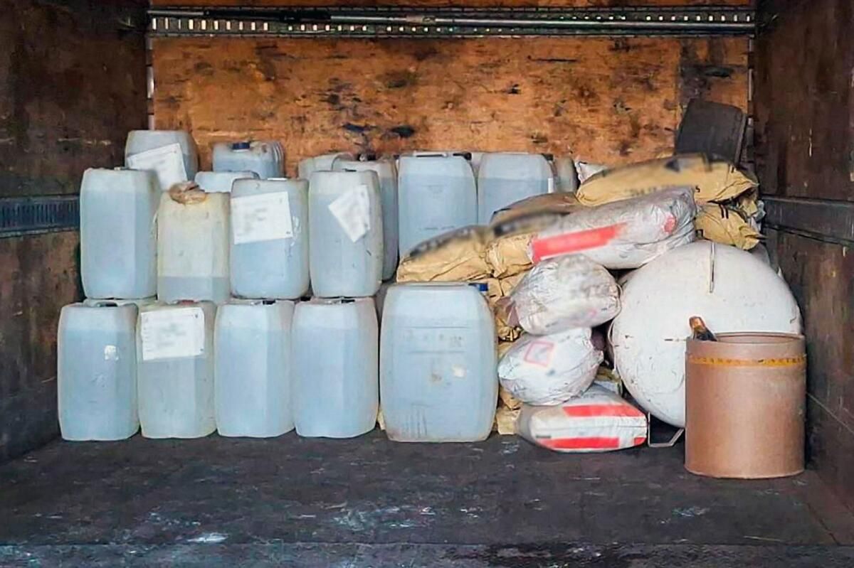 ABD'de Opioid Fentanilde Kullanılan Malzemeleri İthal Etmekle Suçlanan iki Hintli Şirket