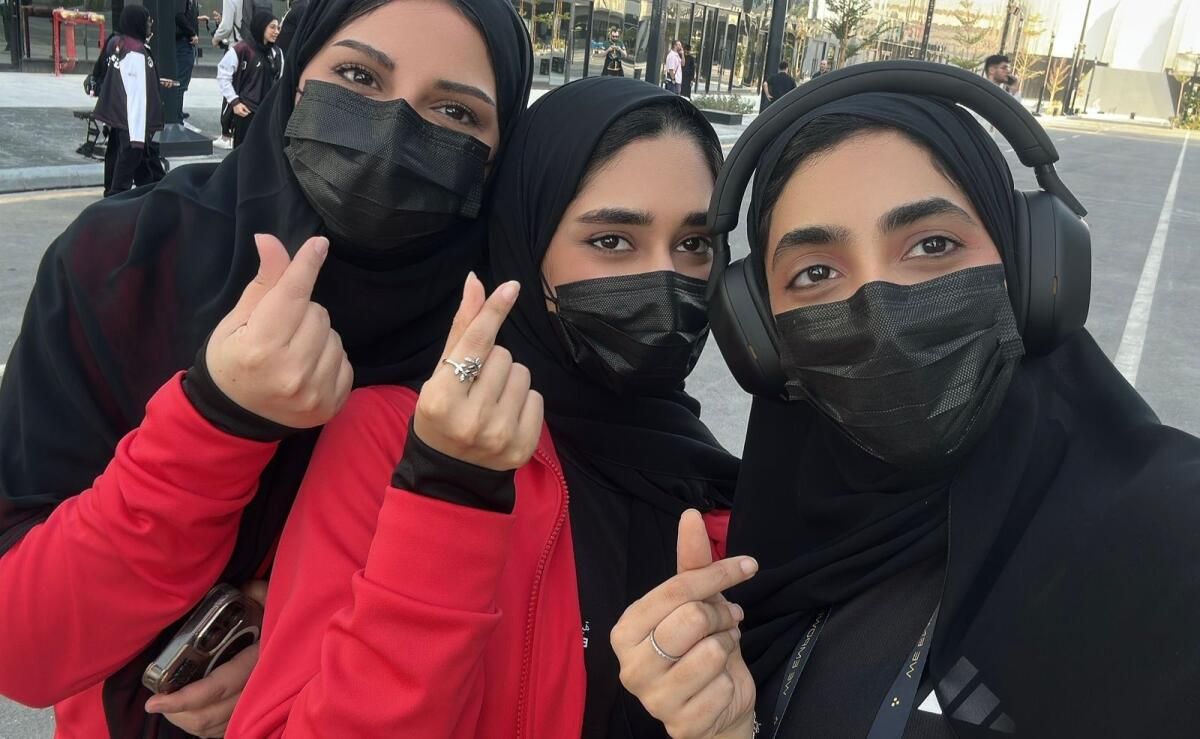 Riyad'daki Dünya Şampiyonasında Dünya Çapında İlk Kez Sahneye Çıkan BAE'nin ilk Kadın Espor Takımıyla Tanışın