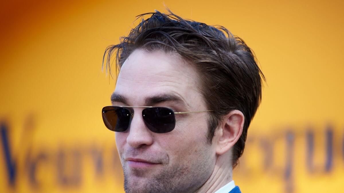Robert Pattinson, 'Mickey 17' Etkinliği için Seul'deki Bong Joon Ho'ya Katıldı