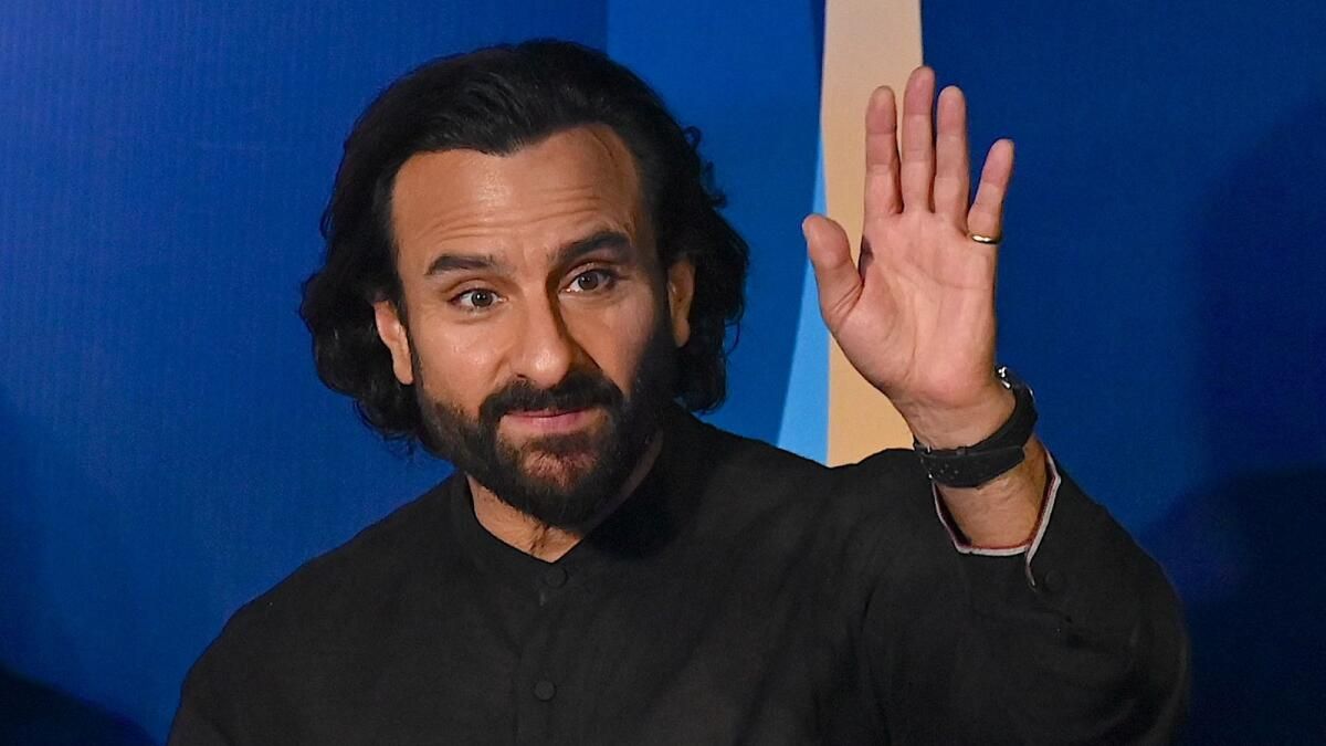 Saif Ali Khan Bıçaklama Davası: Polis Aktörün Kan Örneğini ve Soruşturma için Kıyafetlerini Topladı