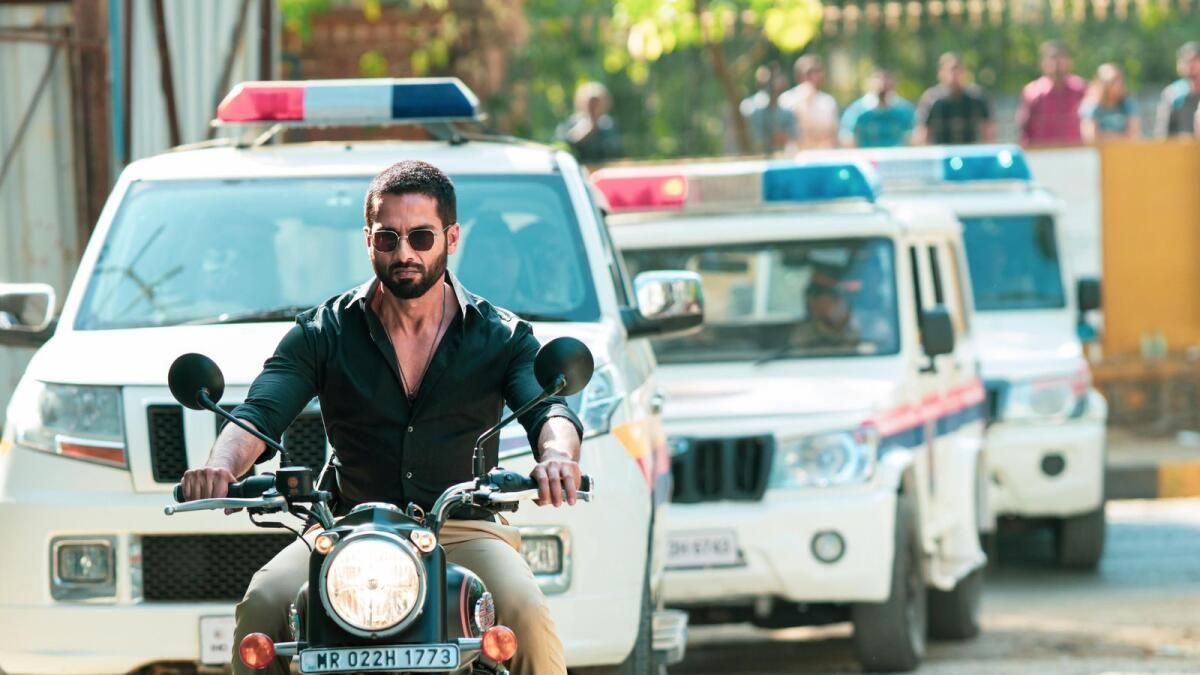 'Deva' İncelemesi: Shahid Kapoor'un Yıldız Hareketi Bu Aksiyon Gerilimini İzlenebilir Kılıyor