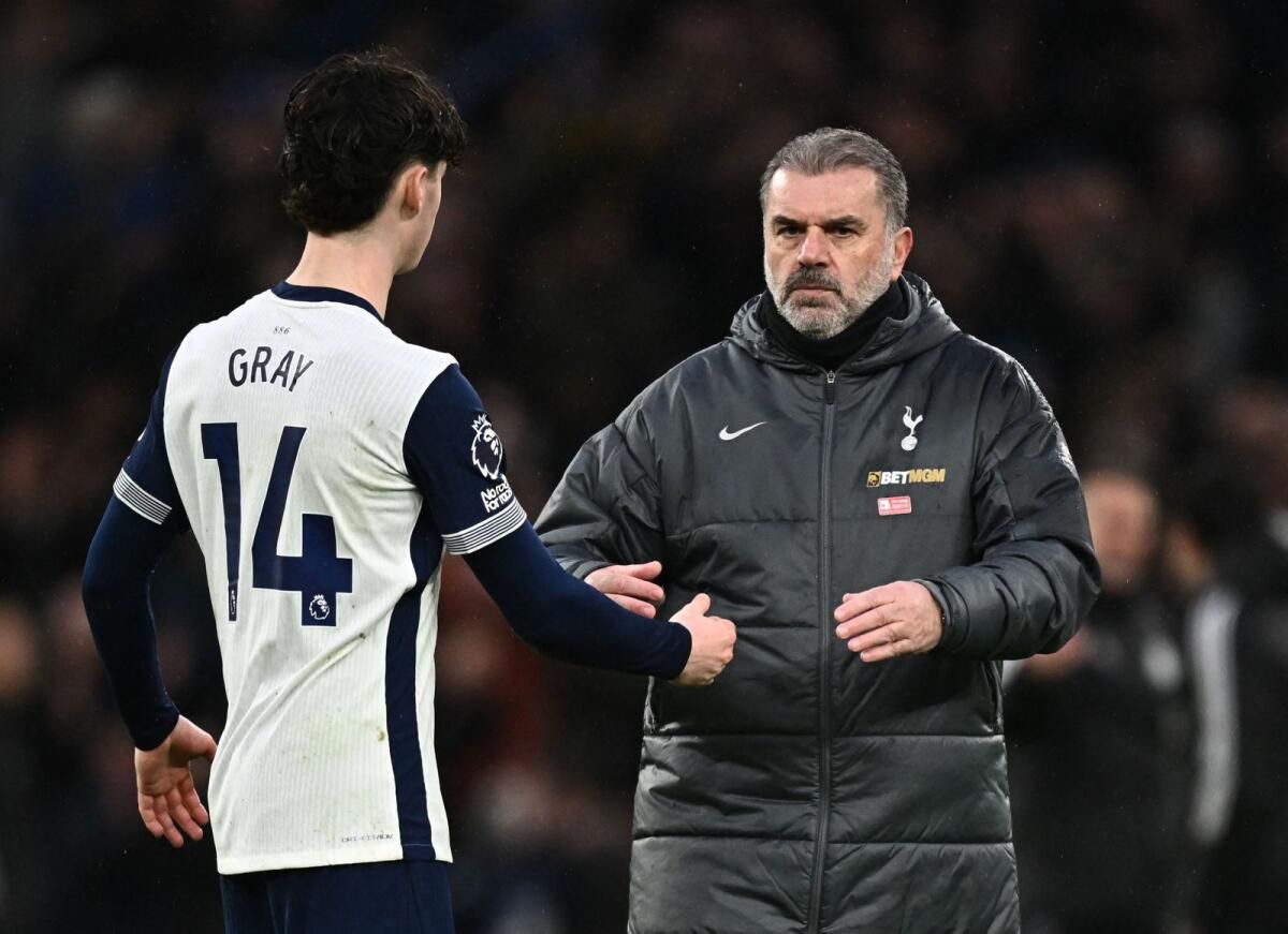 Leicester Sorunlu Mahmuzları Sersemletirken Postecoglou Ateş Altında