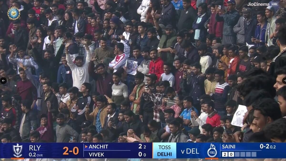 Virat Kohli'nin Ranji Kupasına Dönüşü Delhi'de Büyük Kalabalık Çekiyor