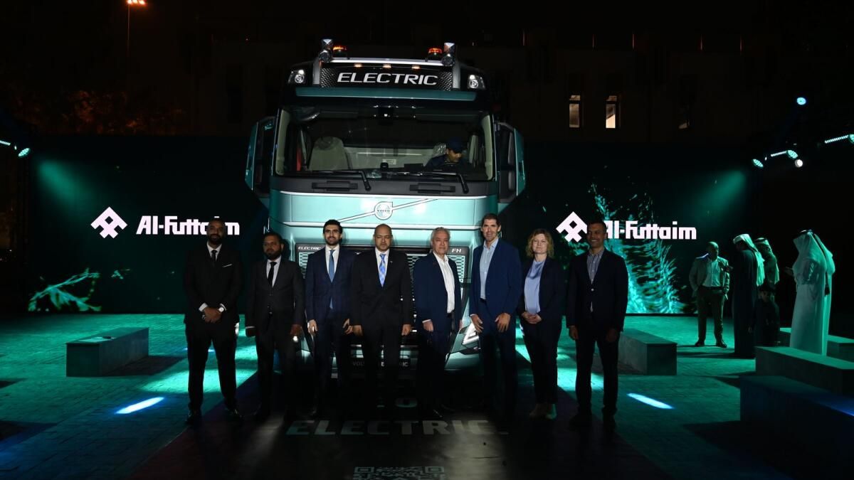Volvo Trucks, Katar'ın İlk Ağır Hizmet Tipi Elektrikli Kamyonunun Piyasaya Sürülmesiyle Tarihe Geçti