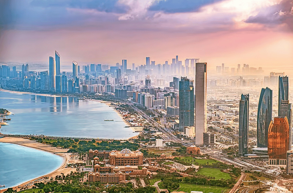 Abu Dabi, Bilgiye Dayalı Ekonomiye Odaklandığı için 'Mavi Yakalı Nüfusu Azaltmaya Çalışıyor’