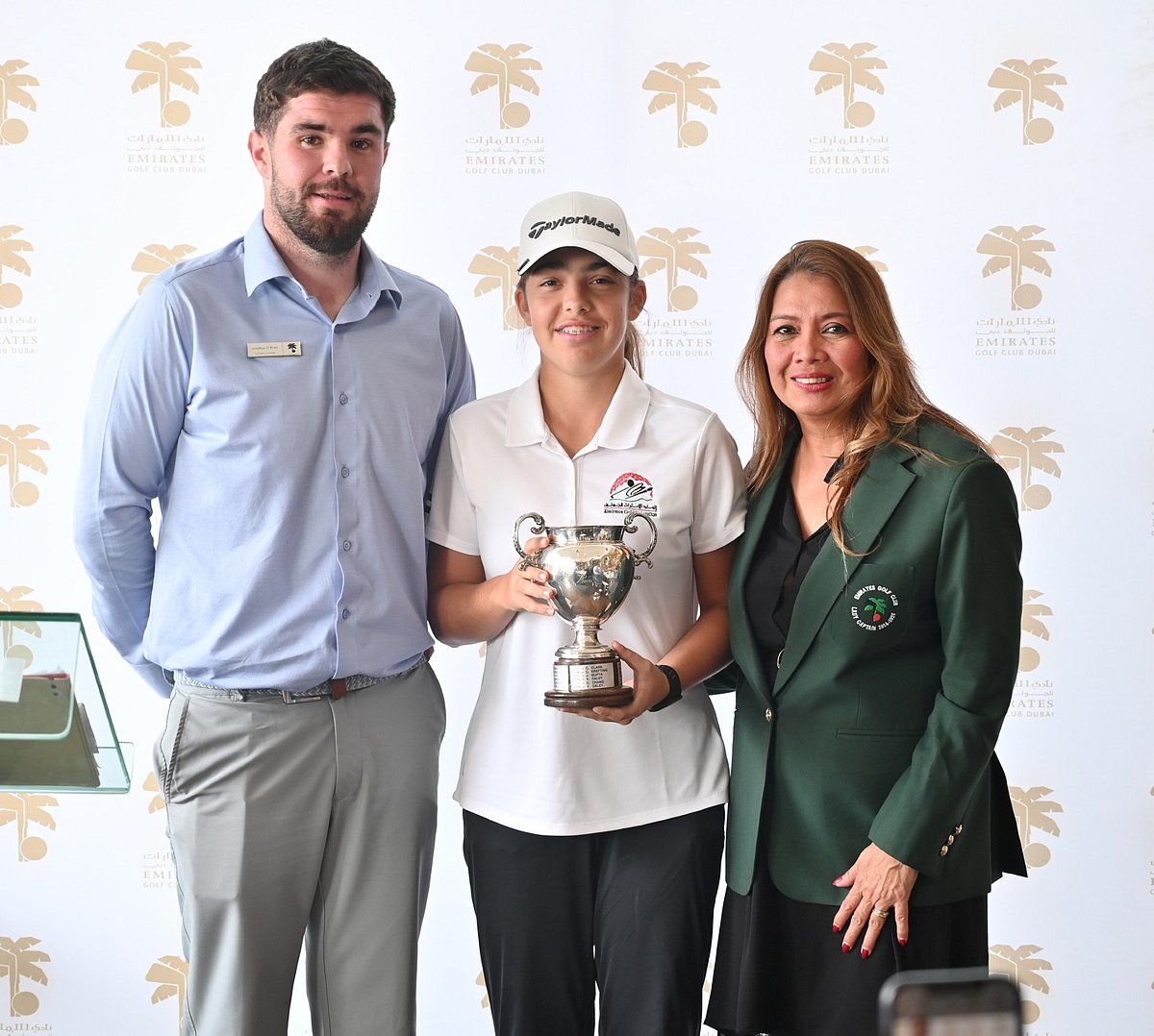 Anca Mateiu, Emirates Golf Kulübü'nün Bayanlar Kulübü Şampiyonasını Bir Kuş Telaşıyla Kazandı