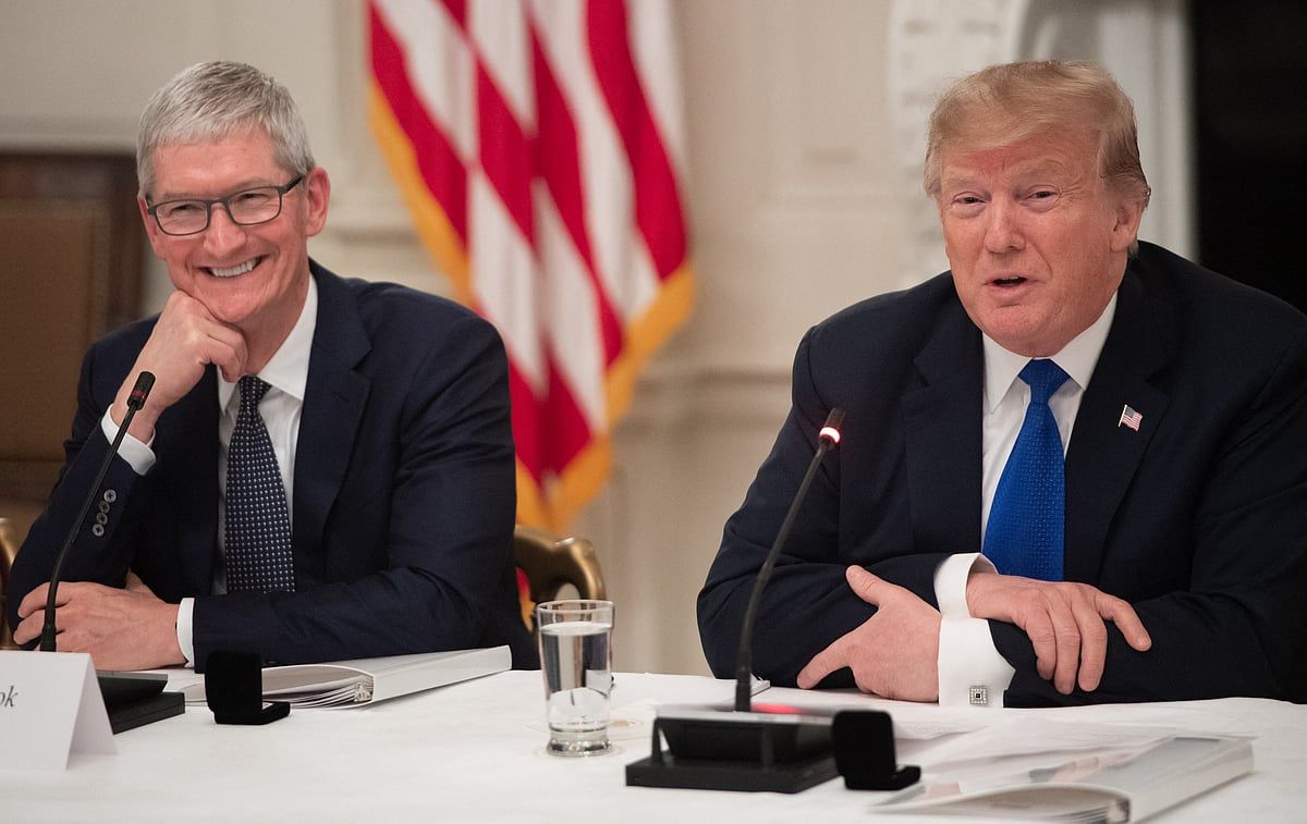 Apple, Dört Yıl içinde ABD'ye 500 Milyar Dolar Yatırım Yapacağını ve 20.000 Çalışanı İşe Alacağını Söyledi