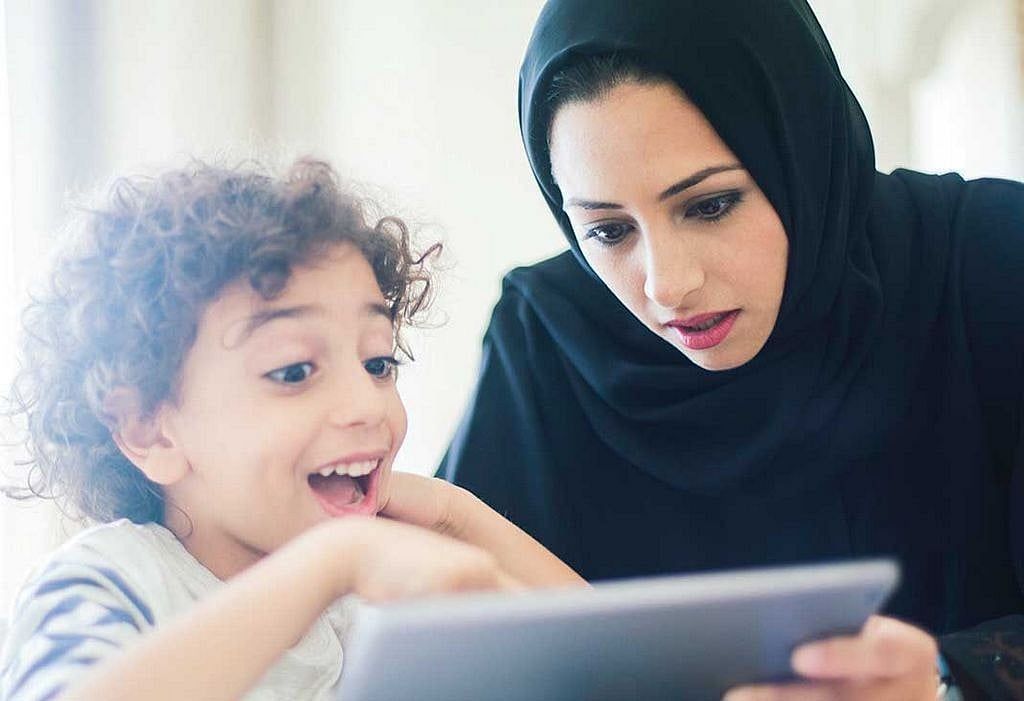 BAE'nin Ramazan'da Uzaktan Öğrenimi: Oruç Tutan Öğrenciler, Cuma Günleri Daha Az Stres, Daha Fazla Aile Zamanı Diyor