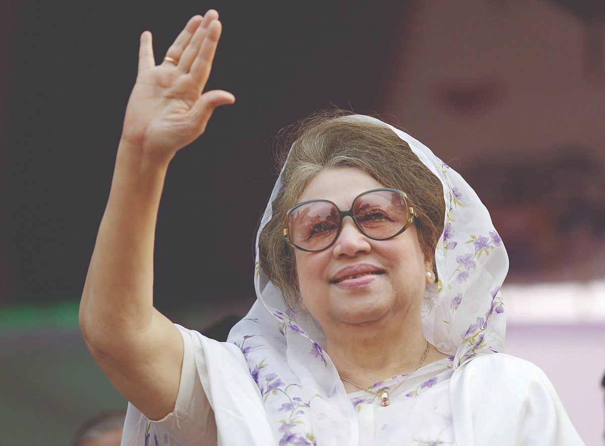 Bangladeş Eski Başbakanı Khaleda Zia Hızlı Seçim Çağrısında Bulundu