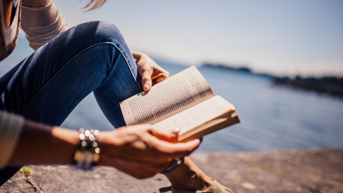 Booktok Edebiyat Dünyasını Tek Başına Nasıl Dönüştürdü?