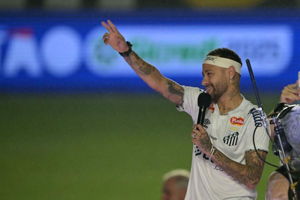 Neymar'ın Brezilya'ya Dönüşü, Yerine Getirilmemiş Vaadi Hatırlatıyor