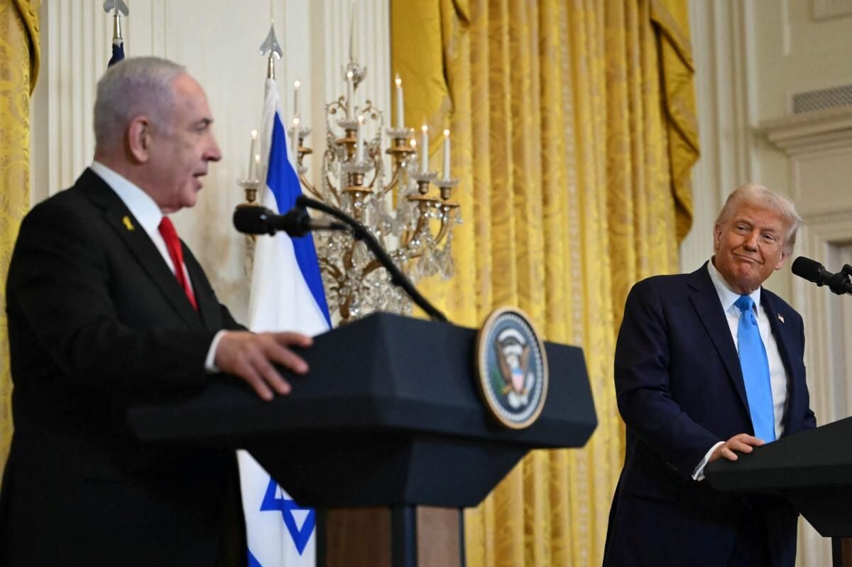 Hamas Yetkilisi, Trump'ın Gazze'yi Ele Geçirme Konusundaki 'Saçma' Sözlerinin Bölgeyi Ateşleyebileceğini Söyledi