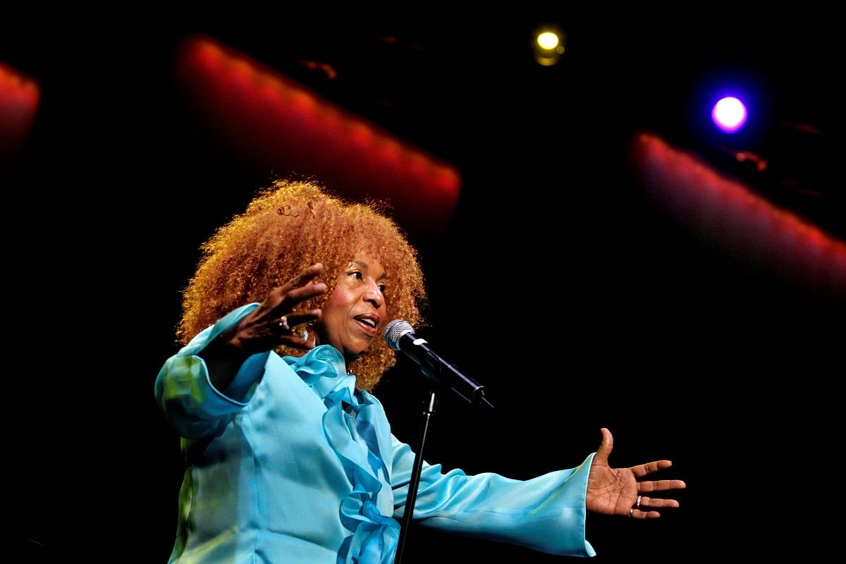 Grammy Ödüllü 'Killing Me Softly' Şarkıcısı Roberta Flack 88 yaşında Öldü