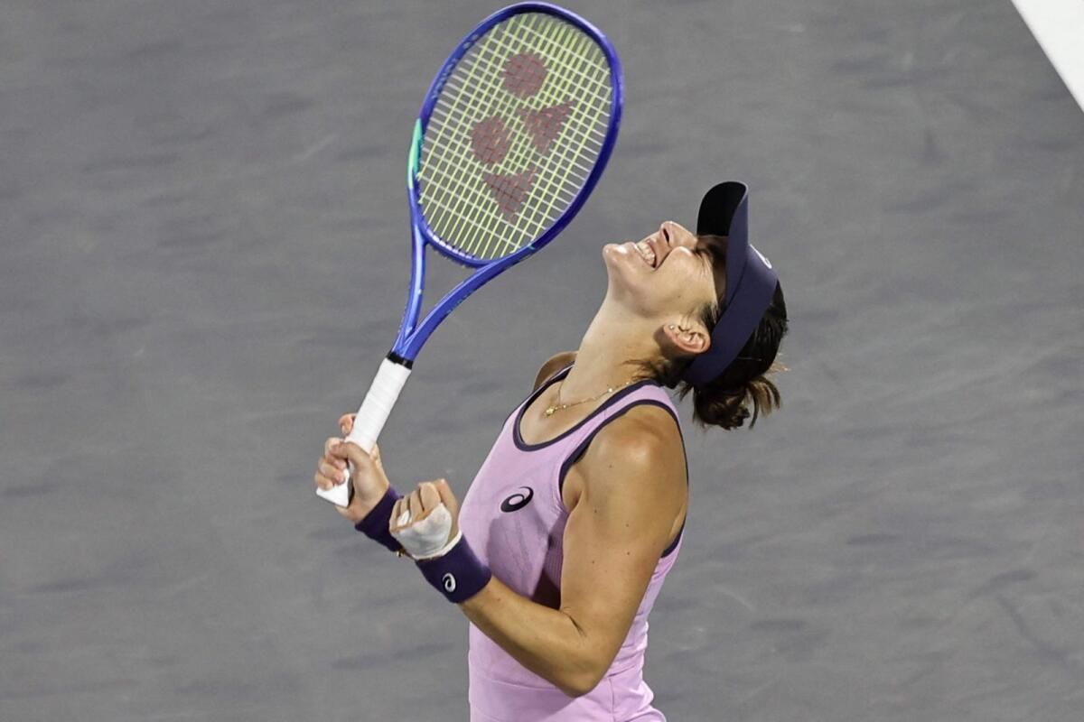 Benciç, Rybakina'yı Krueger ile Abu Dabi Açık Final Çatışması Kurmak için Sersemletti