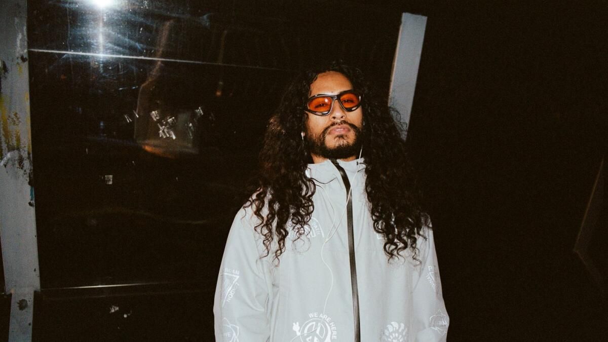 Jael Yeni Ep'yi Düşürdü, 'Hareket Hastalığı'