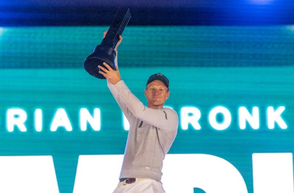 Dubai'den Adrian Meronk, ilk Liv Golf Unvanını almak için Cesaretini Tutarak Riyad'ı Aydınlatıyor