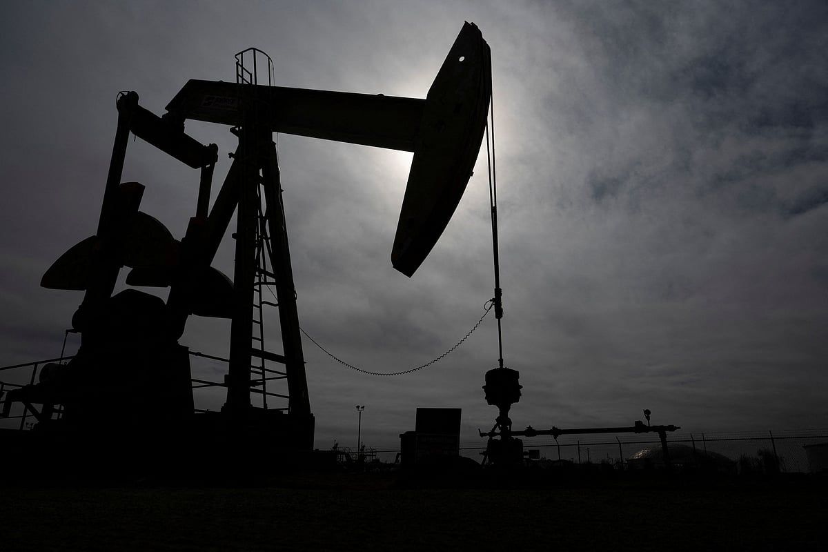Petrol, Abd'nin İran'a Yönelik Yeni Yaptırımlarında Haftanın En Düşük Seviyesinden Sıçradı
