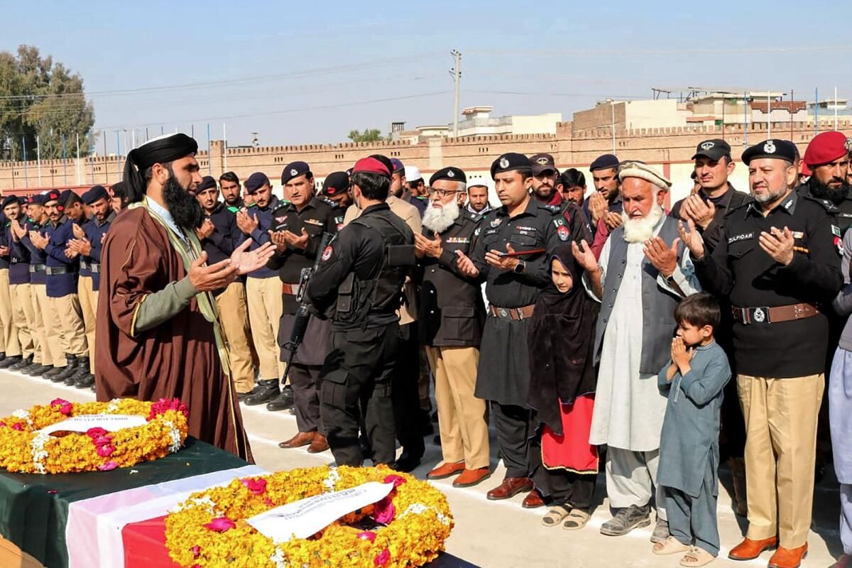 Pakistan Taleban, Aşı Sürüşü Başladığında Polis Çocuk Felci Eskortunu Öldürdü