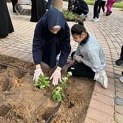 Ramazan 2025: Abu Dabi Öğrencileri Cuma Günleri Yeni Bir Girişimle Toplum Hizmeti için Sınıflardan Çıkacak