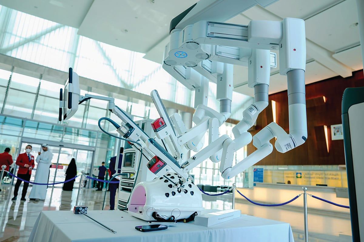 Ameliyathanedeki Robotlar insan elinin Ötesinde Hassas