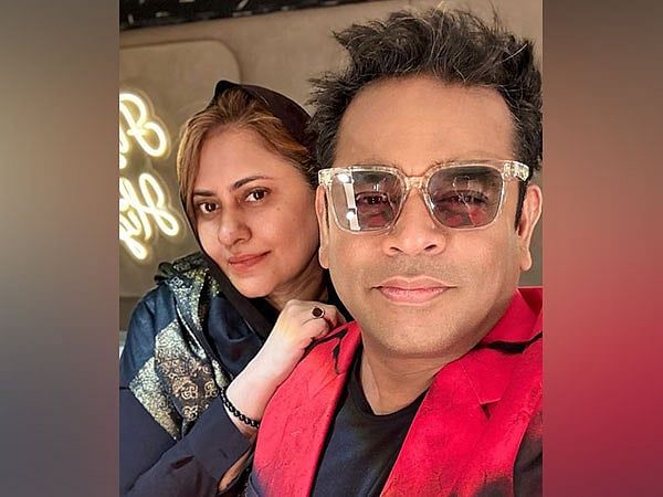 Ar Rahman'ın Karısı Ona Acil Şifalar Diliyor, 'Henüz Resmi Olarak Boşanmadı' Diyor
